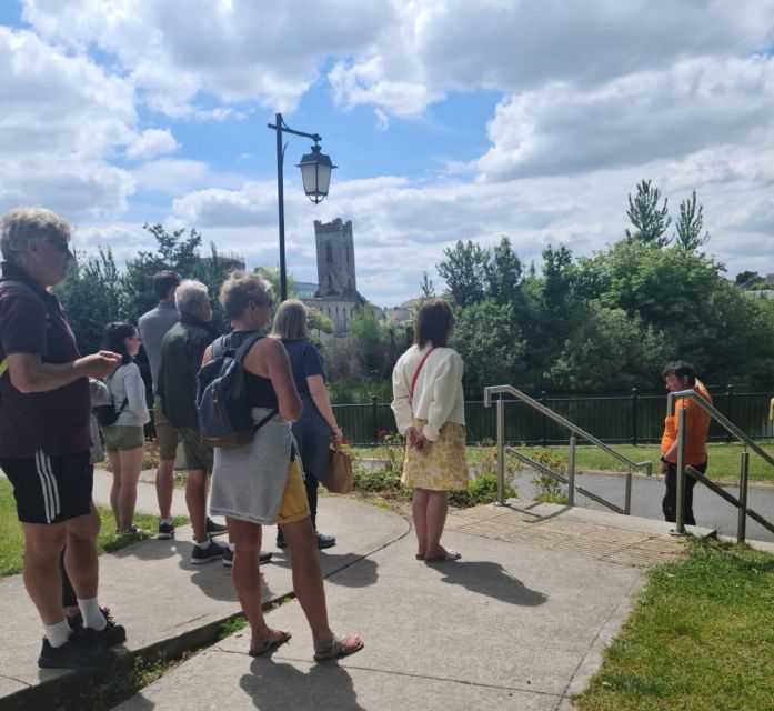 Kilkenny: Historical Highlights Walking Tour - From the library to the Great War Memorial