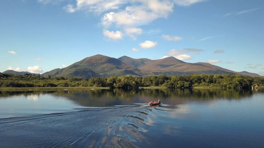 Killarney: Gap of Dunloe Walking and Boat Tour - A six-hour day linking two great Killarney sights