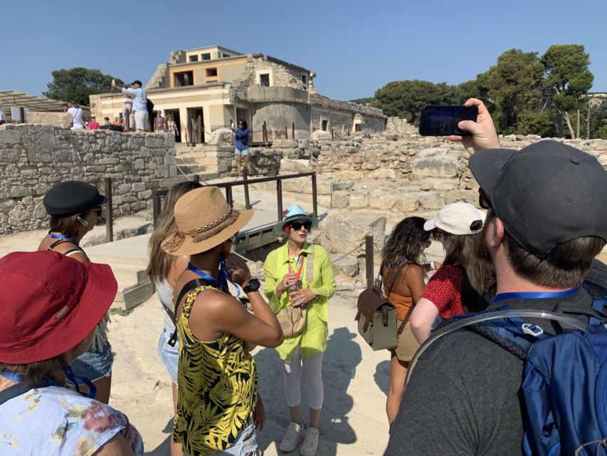 Knossos: Knossos Palace Skip-the-Line Guided Walking Tour - What the optional transport adds