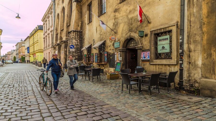 Krakow: Kazimierz Jewish Quarter Walking Tour - Key points before you book