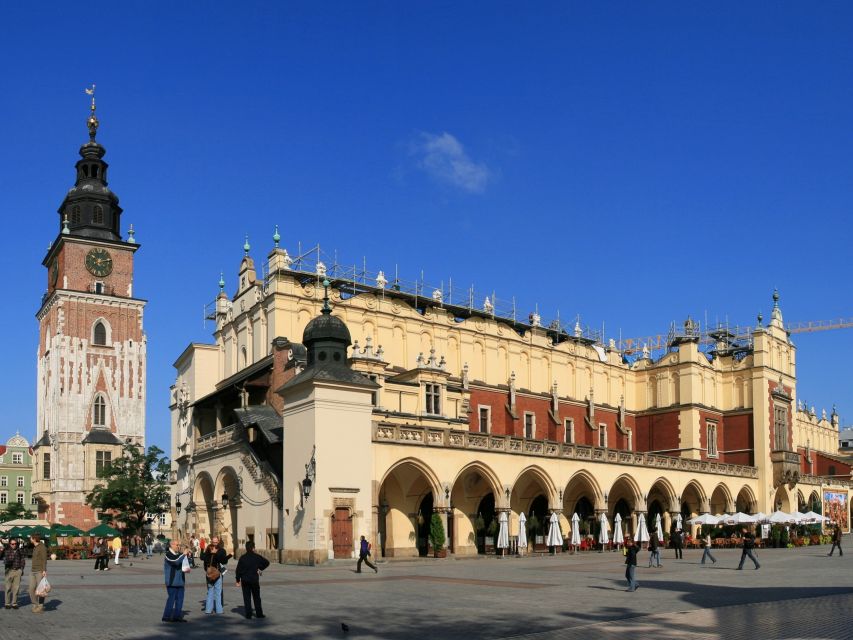 Krakow: Old Town Highlights Private Walking Tour - Price, timing, and practical value