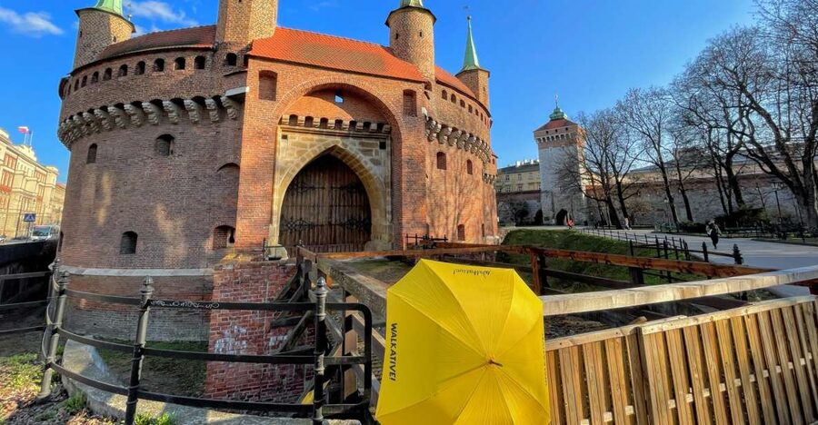 Kraków: Old Town & Wawel Castle Walking Tour in English - Why this Kraków walking tour works so well