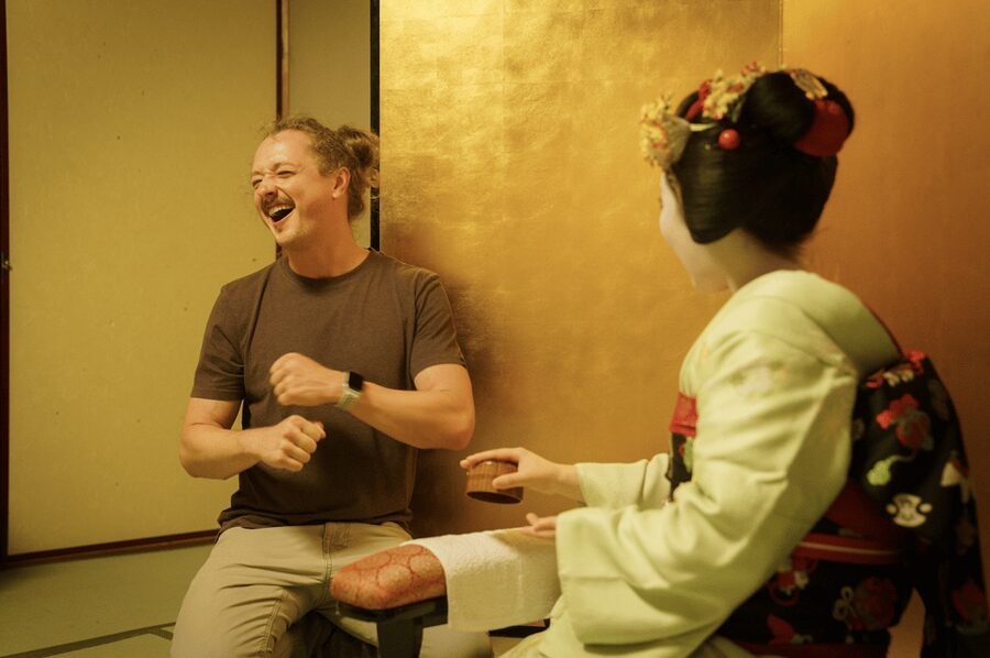 Kyoto: Geisha Dinner & Gion Cultural Walk - Meeting at Cacao Market by MarieBelle Kyoto