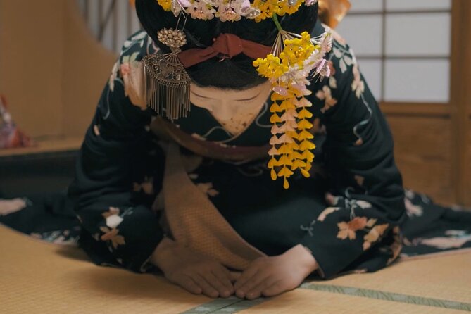 Kyoto Gion Cultural Walk & Geisha Show with Dining Options - Walking through Gion and Miyagawasuji
