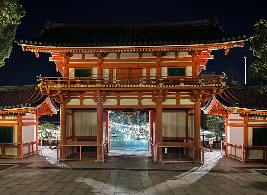 Kyoto: Gion Magical Night Walking Tour with Geisha Trivia - Why the small group matters
