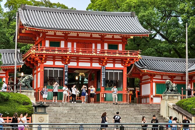 Kyoto Gion Night Walk & Geisha District Guided Tour - What the three-hour pace feels like