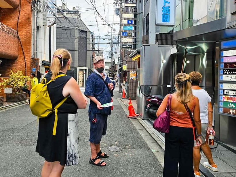 Kyoto: Gion Sunset Walking Tour with Local Guide - What to wear and who should book