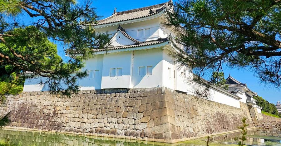 Kyoto: Imperial Palace & Nijo Castle Guided Walking Tour - Why this Kyoto history walk works