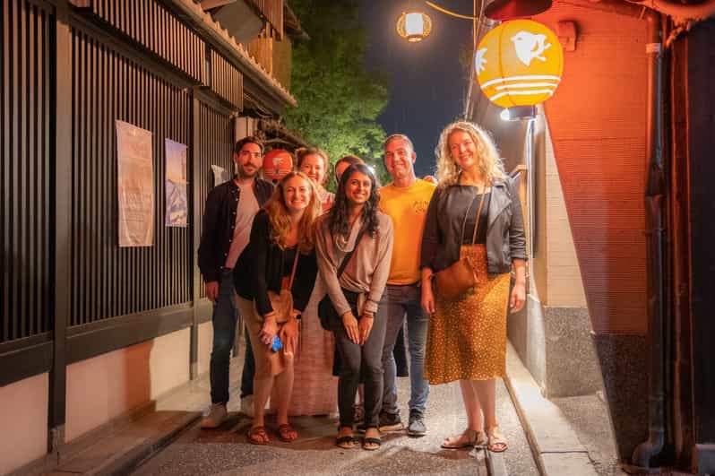 Kyoto: Izakaya Bars Guided Walking Tour - Kawaramachi sets the social tone