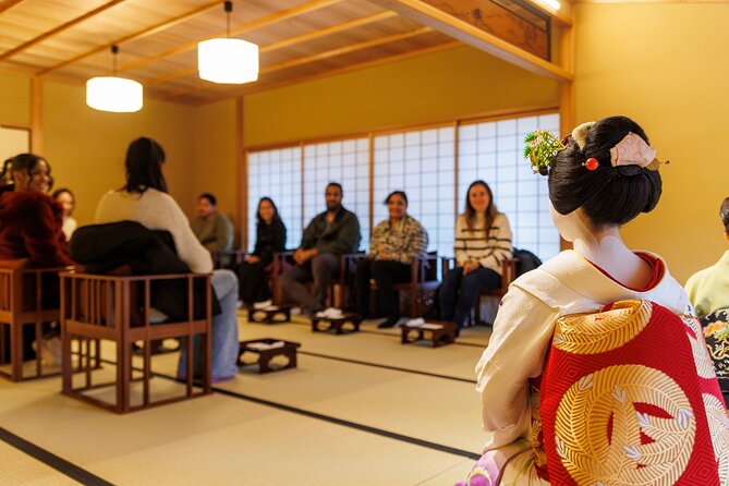 Kyoto: Meet the Geisha Maiko with Gion Walking Tour - The dance, questions, and photo session