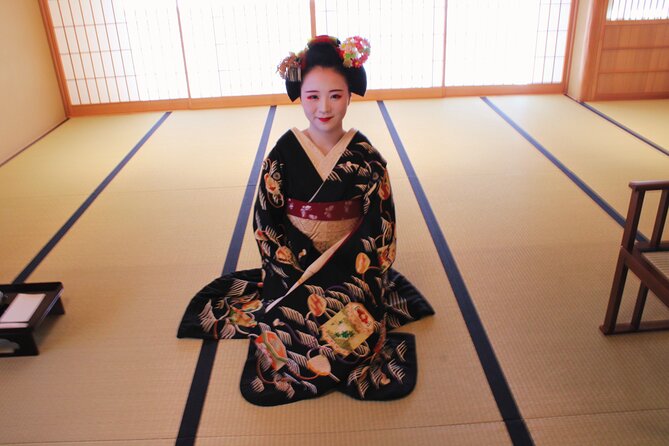 Kyoto: Meet the Geisha Maiko with Gion Walking Tour - Timing, comfort, and small details
