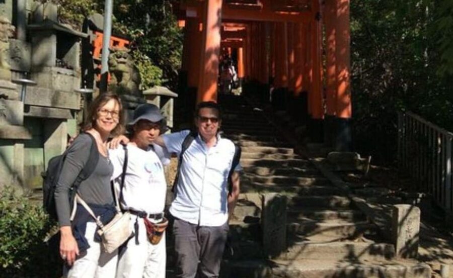 Kyoto : Private Custom Walking Tour With A Local Guide - Fushimi Inari and Kiyomizu-dera, two very different icons
