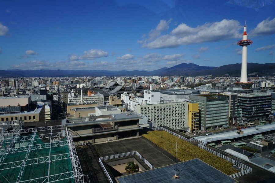 Kyoto: Private Walking Tour with a Local - Meeting in central Kyoto and setting the tone