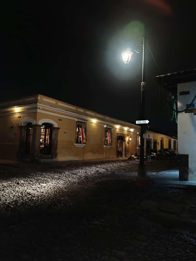 La Antigua Horror Stories Night Walking Tour - Why Antigua works so well after dark