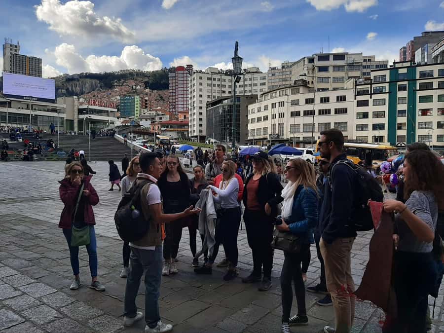 La Paz and El Alto: Cable Car Rides and Walking Tour - Returning through Jaen Street and Plaza Murillo