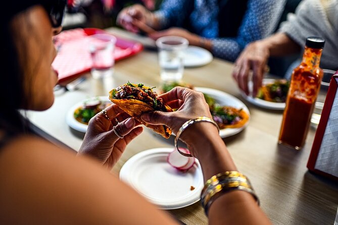 LA Venice Beach Hidden Gems Food Tour With 6 Food Tastings - Six bites that make up the meal