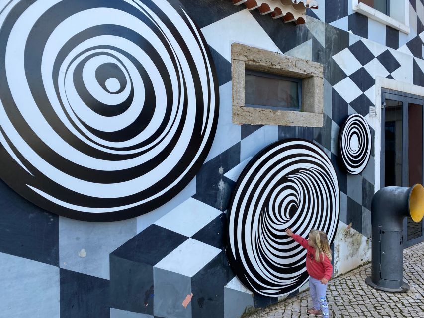 Lagos: Guided Walking Tour with Brodie from Australia - The market visit and Portuguese food