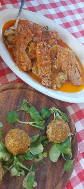 Lake Como: Food Walking Tour - Piazza Cavour, gelato, and the final espresso