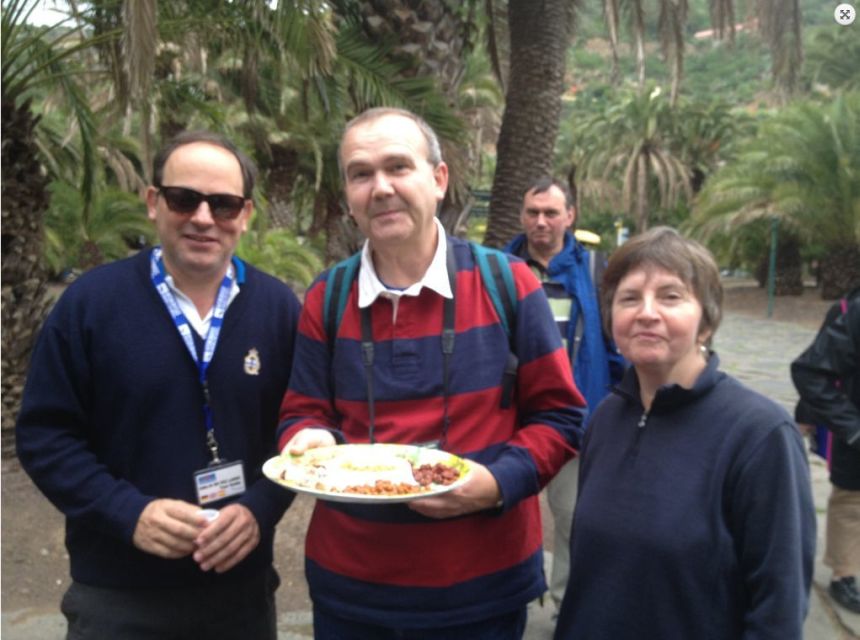 Las Palmas: Private Old City Guided Walking Tour with Tapas - Why a private group can be worth $65