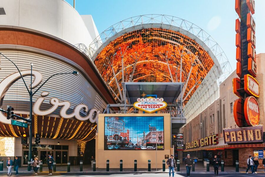 Las Vegas: Fremont Street Walking Tour - Fremont East and the next chapter downtown