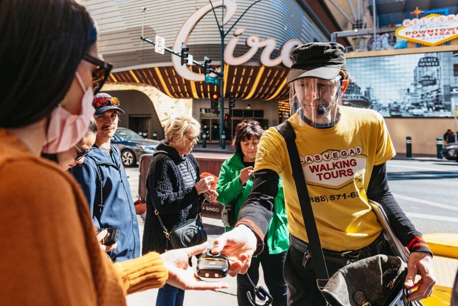 Las Vegas: Fremont Street Walking Tour - The optional Gold and Silver Pawn Shop add-on