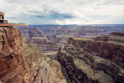 Grand Canyon West Bus Tour with Guided Walk