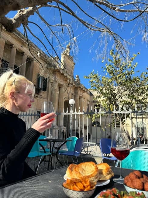 Lecce: Guided Street Food Walking Tour with Food and Wine - The guides are the heart of the experience