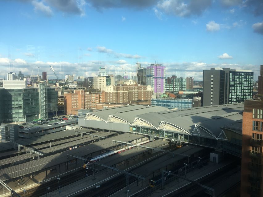 Leeds: 2-Hour Highlights Walking Tour - Starting with the Black Prince in City Square