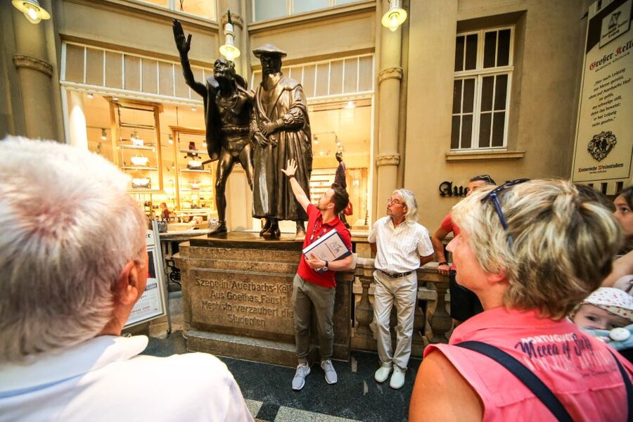 Leipzig: 2-Hour Guided Walking Tour in German - St. Thomas Church and the St. Thomas Choir