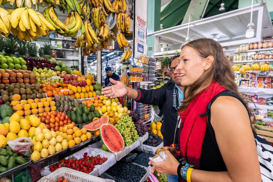 Lima: Miraflores Trending Flavors Half-Day Walking Tour - Key points at a glance