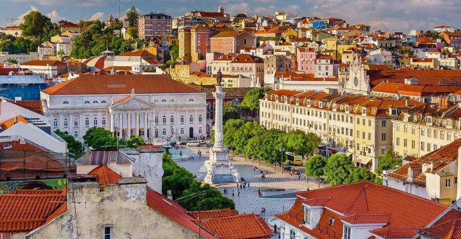 Lisbon: Alfama, Bairro Alto and Downtown Walking Tour - Baixa’s baroque and art deco streets