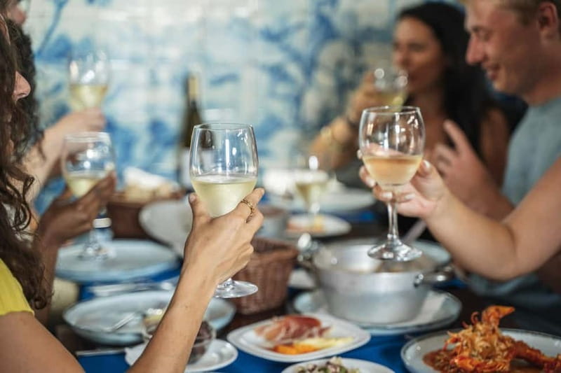Lisbon: Baixa Food Walking Tour with Drinks - Finishing near Rua Augusta