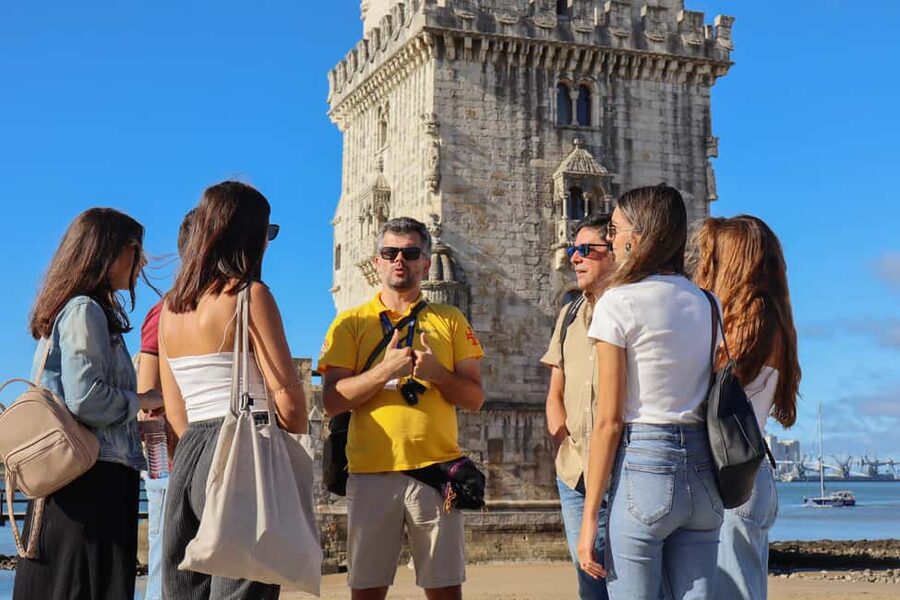 Lisbon: Belém Private Walking Tour & Jerónimos Monastery - Entering Jerónimos Monastery with a guide