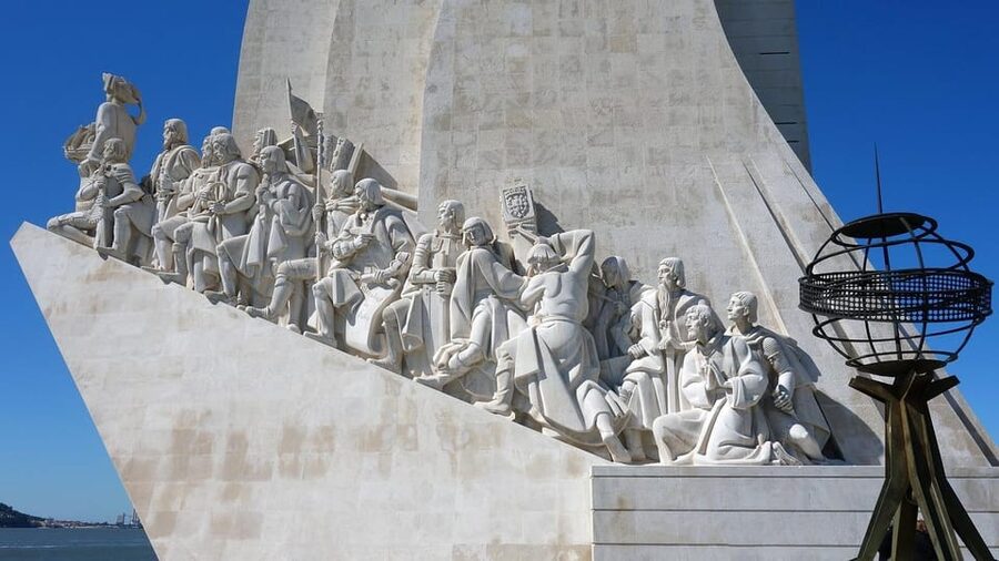 Lisbon: Belem Walking Tour with Jeronimos Monastery Entry - Reading the Upper Cloister