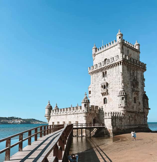 Lisbon: Belem Walking Tour with Jeronimos Monastery Ticket - Jerónimos Monastery, where stone tells the story