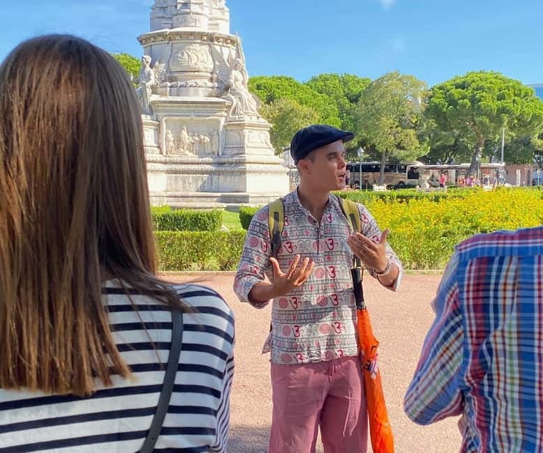 Lisbon: City Highlights Guided Walking Tour - Praça do Comércio and the city rebuilt after disaster