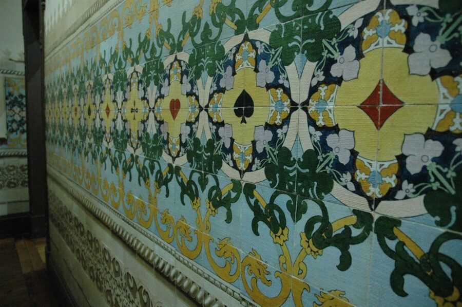Lisbon: City of Spies Guided Walking Tour - Nazi gold, refugees, and the moral questions