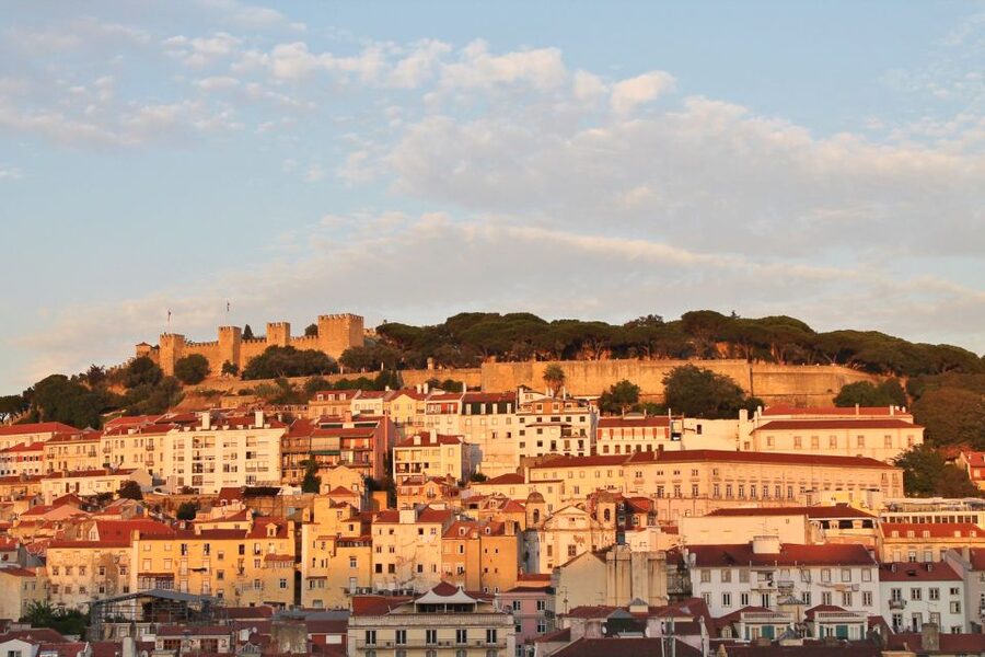 Lisbon: Full-Day Private Walking Sightseeing Tour - What the private format really changes