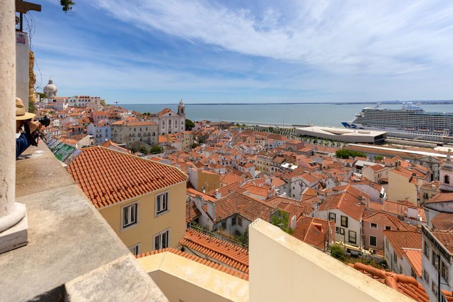 Lisbon: History, Stories and Lifestyle Walking Tour - Why this three-hour route works as a first look at Lisbon