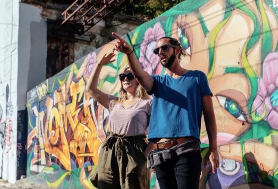 Lisbon: Kickstart Street Art Walking Tour - What the 90 minutes feel like