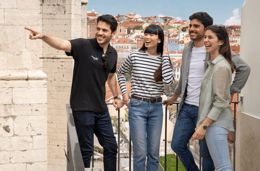Lisbon: Private Boat Trip, Guided Walking Tour, Bike & Tram - Alfama and Praça do Comércio