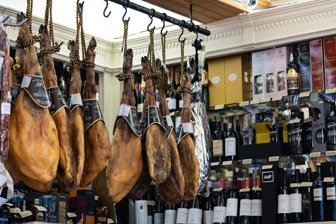 Lisbon Roots - Small group Food & Culture Walking Tour w/tastings - Guides who make the streets easier to understand