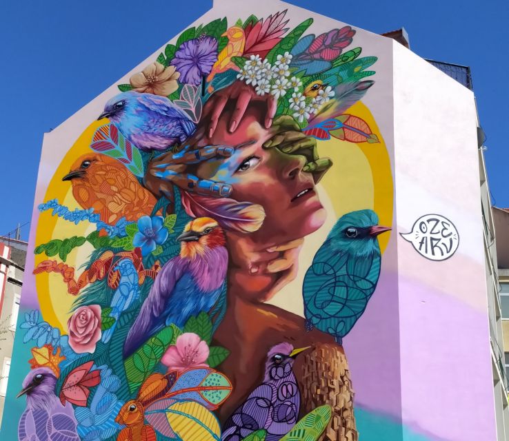Lisbon: Street Art Walk - Fresh work at Caracol da Graça