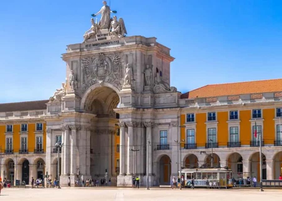 Lisbon Through the Eyes of a Local - Food and Walking Tour - Why this short Lisbon walk works so well