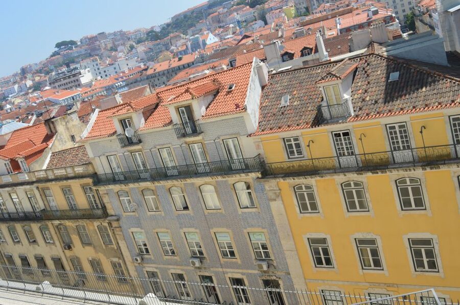Lisbon: Walking Tour in the Center (Max 12 Participants) - Praça Luís de Camões and Bairro Alto