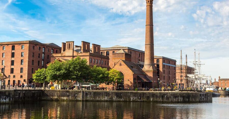 Liverpool: A Walk Through Time: Full History Walking Tour - The parish church and Liverpool’s early community