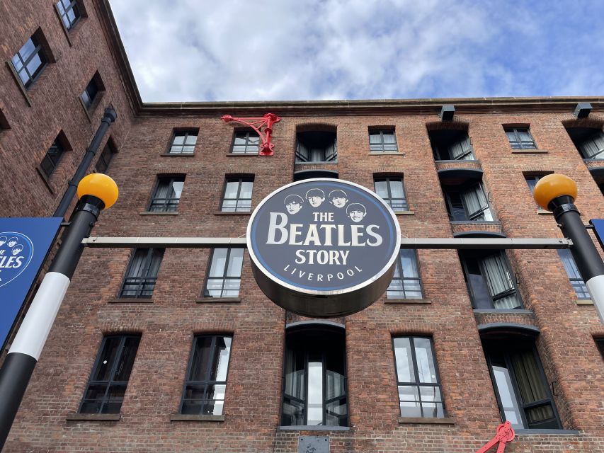 Liverpool: Beatles Highlights Walking Tour - Pace, footwear, and what the 135 minutes feel like