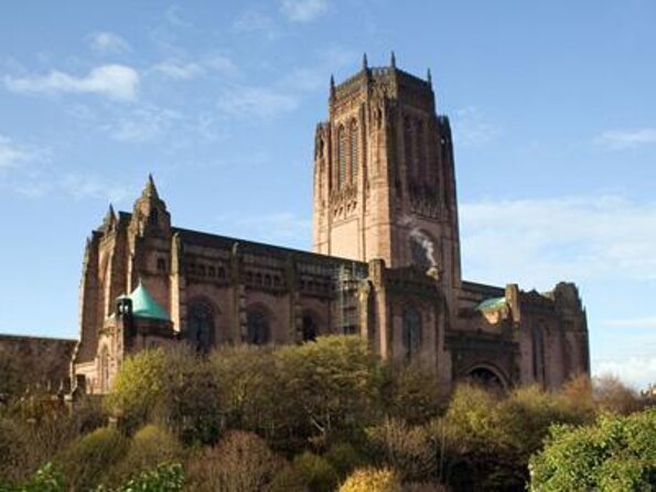 Liverpool Ghost Walking Tour - Rodney Street and its 40 reported sightings