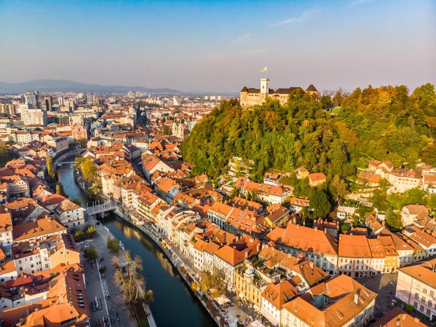 Ljubljana: 2h walking tour with local guide - Is $29 a fair price?
