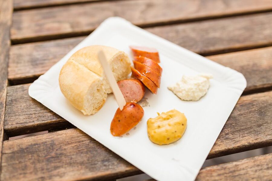 Ljubljana: Slovenian Cuisine Walking Tour with Tastings - The old town between bites